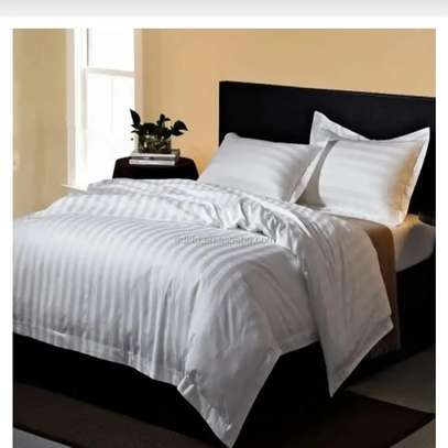 Executive white cotton duvets covers / bedsheets image 9