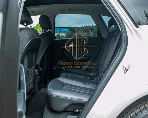 2019 Audi Q5 Sline image 8
