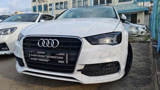 Audi A3 S-line sunroof 2018 1.4 L image 2