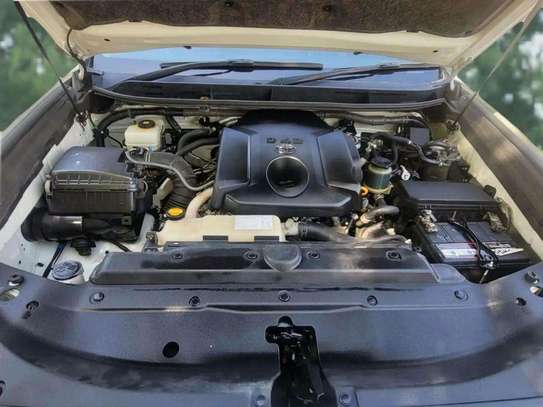 Toyota land cruiser prado image 9