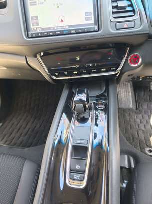 HONDA VEZEL HYBRID 2020MODEL  X SENSING image 3