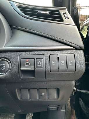 Toyota harrier metallic black image 11