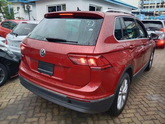 Volkswagen Tiguan Redwine 2018 image 13