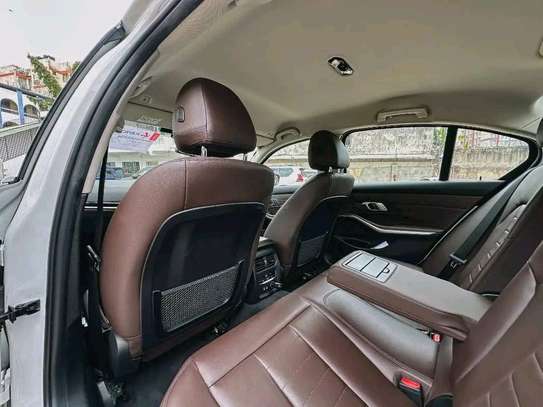 BMW 320i 2019 IM sport image 7