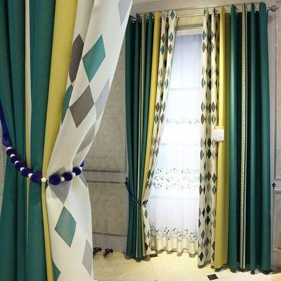 BLENDED MATCHING CURTAINS image 2