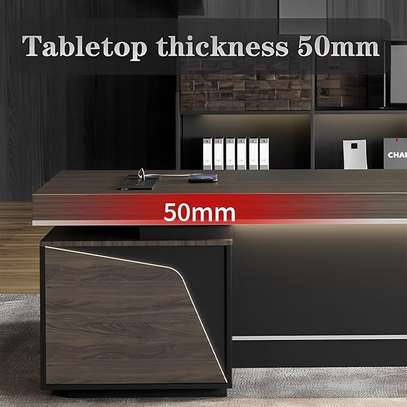 Office Desk: 1.8 Meter Manager's Executive Office Desk image 3