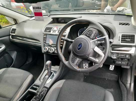 Subaru Impreza XV sunroof 2016 image 2