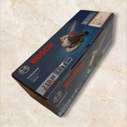 BOSCH 710W HAND GRINDER image 1