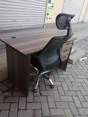 Secretarial desk ➕ Headrest seat image 1
