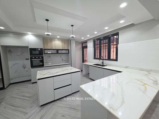 5 Bed House with Garden in Kiambu Road image 4