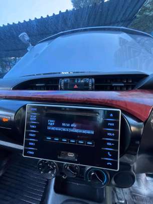 Toyota Hilux Vigo 2018 2wd high rider image 6