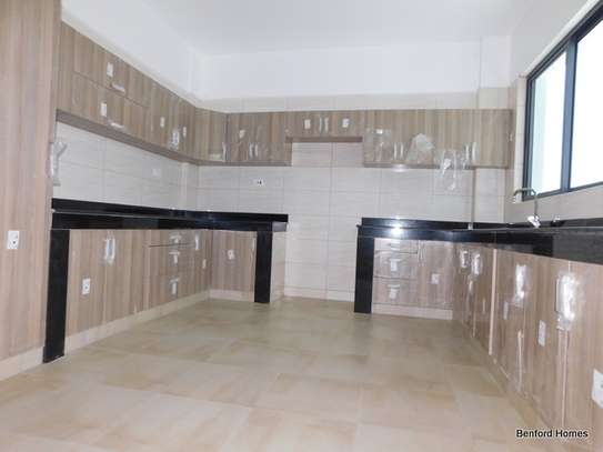 4 bedroom apartment for rent in Mombasa CBD image 8