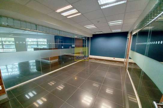 3500 ft² office for rent in Westlands Area image 12
