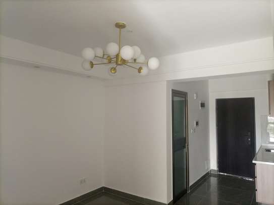 1 Bed Apartment with En Suite in Riverside image 4