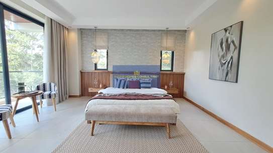 3 Bed Apartment with En Suite in Spring Valley image 14