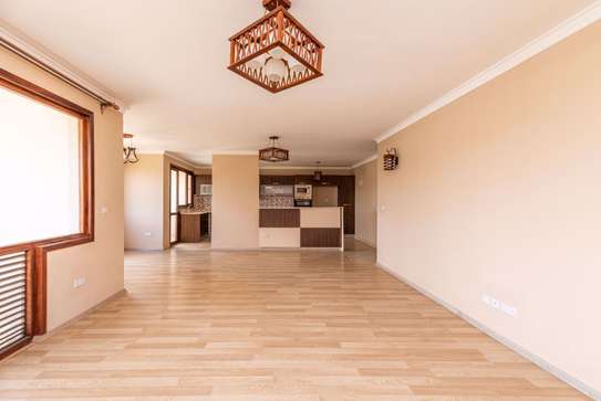 3 Bed Apartment with Swimming Pool in Kileleshwa image 3