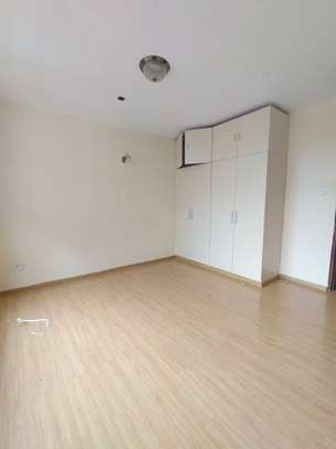 2 Bed Apartment with En Suite in Kilimani image 6