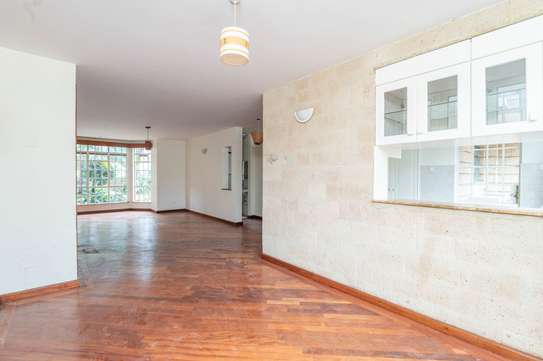 3 Bed Apartment with En Suite in Kilimani image 17