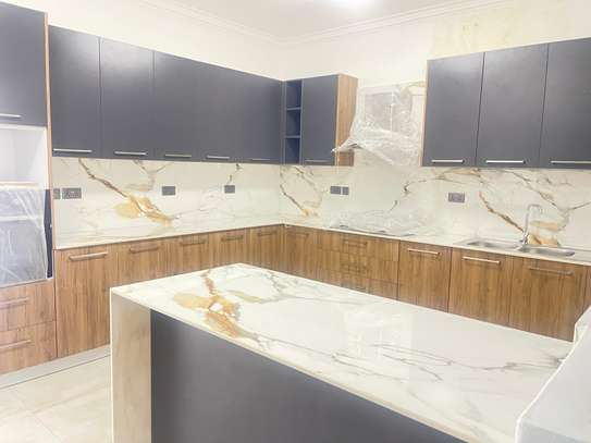 3 Bed Apartment with Swimming Pool in Kileleshwa image 7