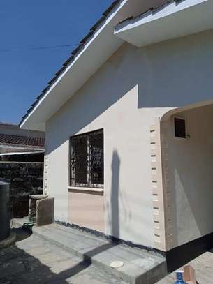 3 Bed House with En Suite at Bamburi image 1