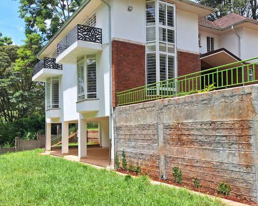 5 Bed Townhouse with En Suite in Rosslyn image 24
