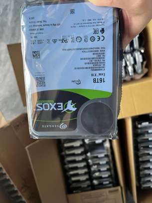 Seagate Exos X18 16TB Enterprise HDD  SATA 6Gb/s, 7200 RPM image 3
