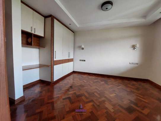 3 Bed Apartment with En Suite at Riverside Drive image 2