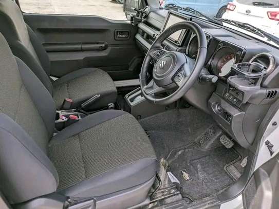 Suzuki jimny 2020model image 9