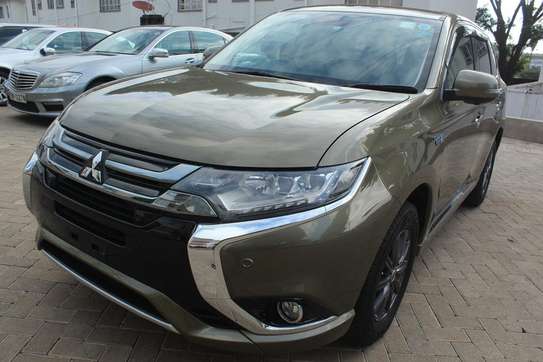 Mitsubishi Outlander PHEV 2017 89,000 Kms image 1