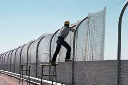 Professional Electric Fencing Contractor in Nairobi | Electric fence repairs in Kenya. image 4