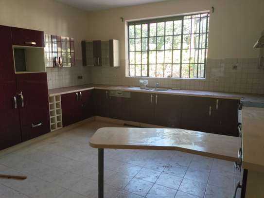 5 Bed House with En Suite at Old Runda image 13
