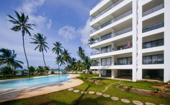 3br executive beach penthouse apartment for rent in Bamburi Beach. 2430 image 4