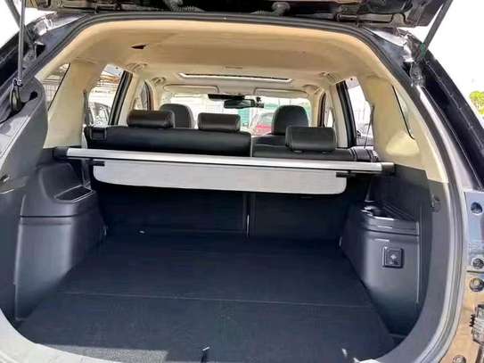 Mitsubishi outlander  hybrid image 8