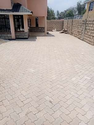 4 Bed House with Garage in Ongata Rongai image 4