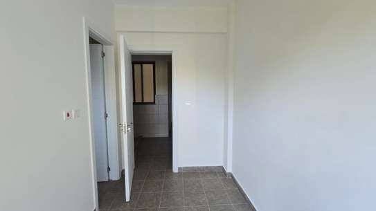 1 Bed Apartment with En Suite in Lavington image 18