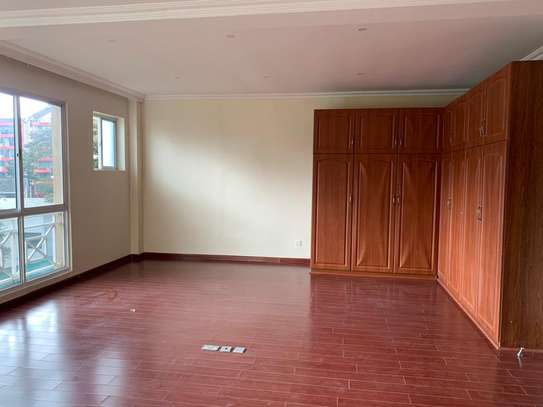4 Bedroom Duplex All Ensuite with a Study Room + 4 balconies image 4