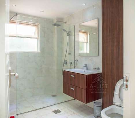 Furnished 2 Bed Apartment with En Suite at Rhapta Road image 8