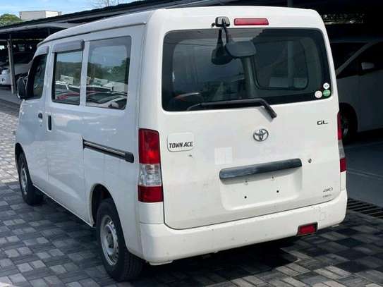 NEW TOWNACE  VAN(MKOPO/HIRE PURCHASE ACCEPTED) image 3