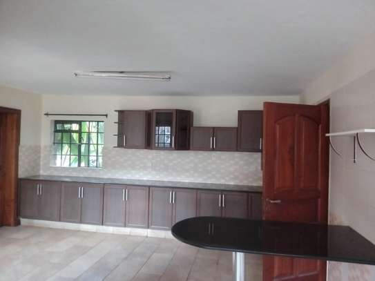 5 Bed Townhouse with En Suite at Runda Road image 4