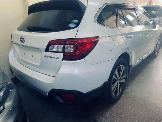 Subaru outback 2018model image 8