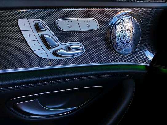 Mercedes Benz E63S V8 -BI TURBO 2017 image 7