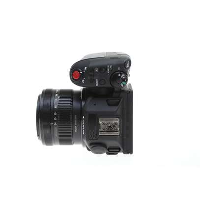 Canon XC15 4K UHD Professional Camcorder 10x Optical Zoom image 6