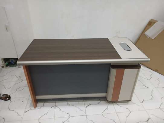 Office Desk:   Executive Brown Office Desk image 1