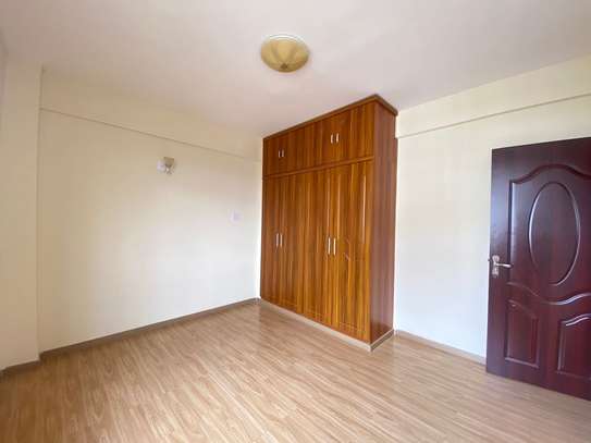 2 Bed Apartment with En Suite in Kilimani image 1