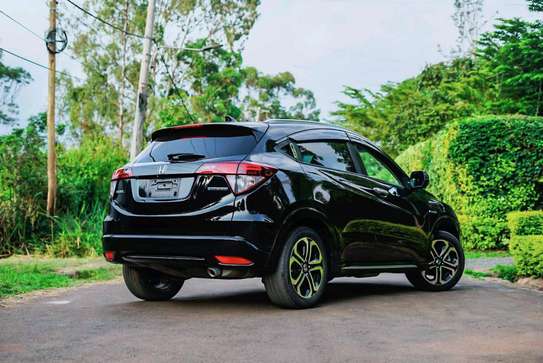 Honda Vazel black color fully loaded 2018 model image 1