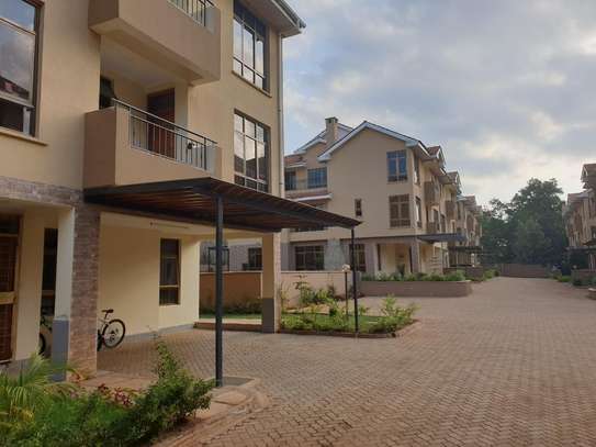 5 bedroom townhouse for rent in Lavington image 1