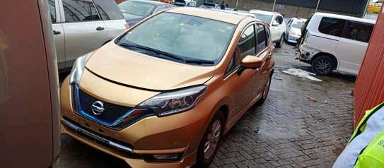 Nissan note E power Gold 2017 S image 1