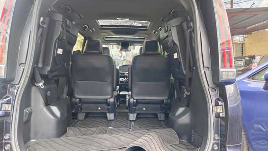 Toyota Esquire Noah Sunroof 2018 2WD image 12