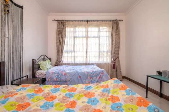 3 Bed House in Langata image 11