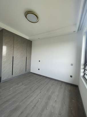 3 Bed Apartment with En Suite at Riverside Drive image 6